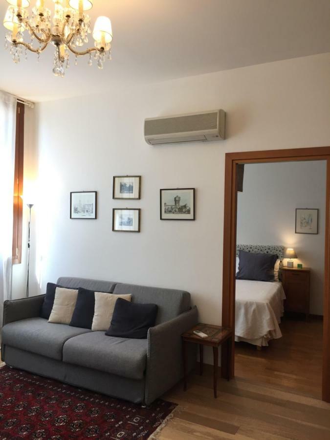 Elegant Apartment Vicenza Exterior foto