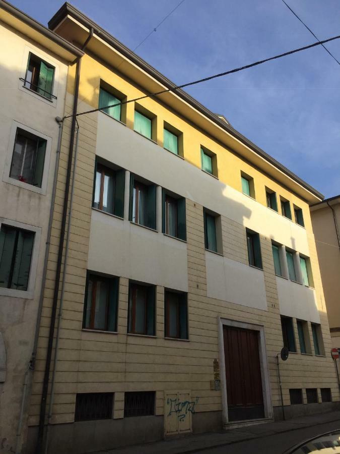 Elegant Apartment Vicenza Exterior foto